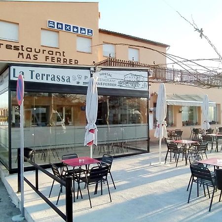 Hostal Mas Ferrer Cornellá de Terri 外观 照片