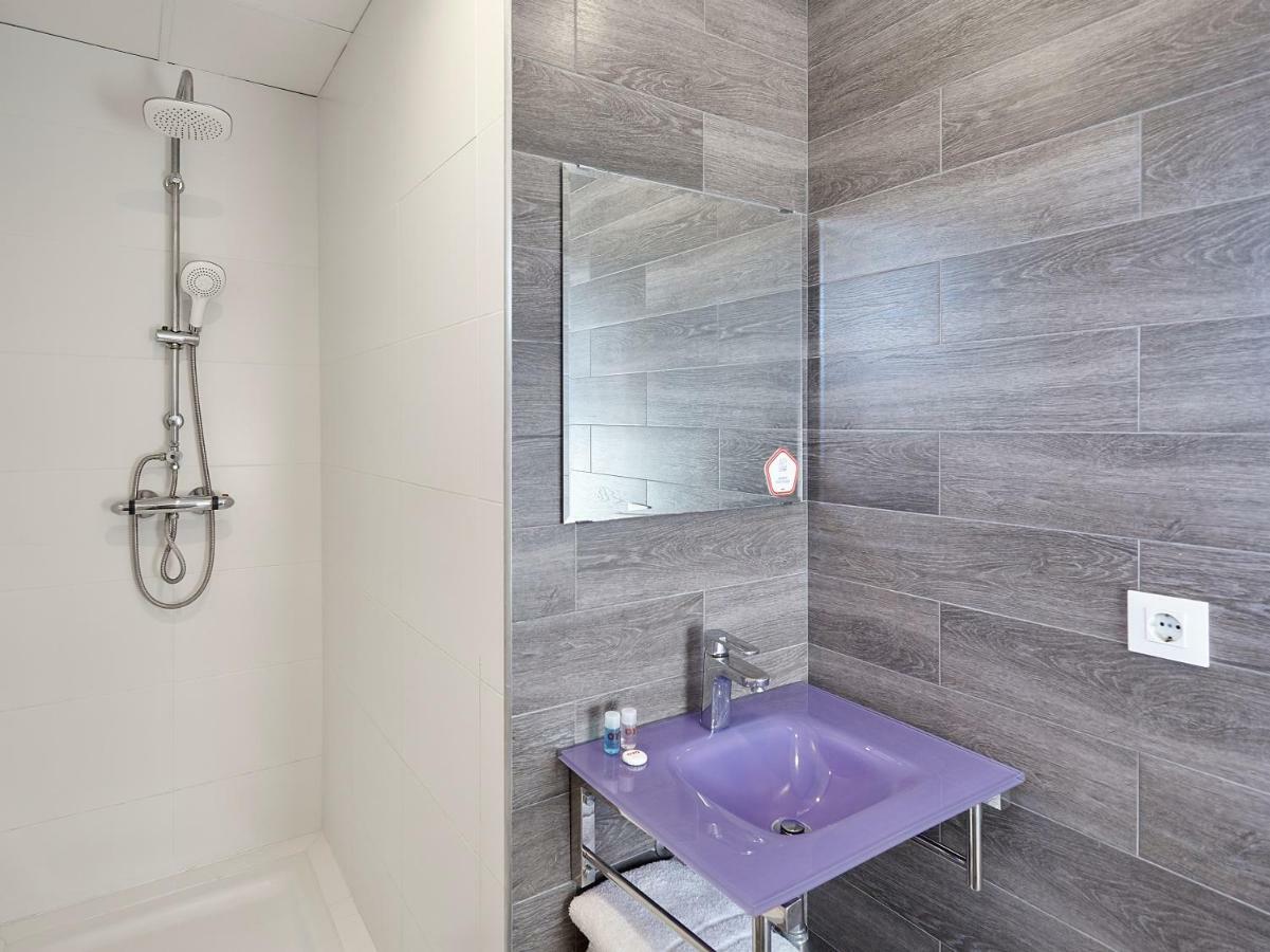 Hostal Mas Ferrer Cornellá de Terri 外观 照片